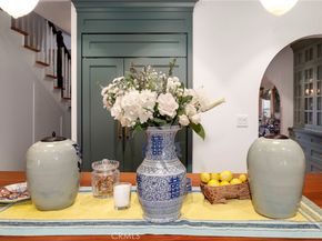 898 S Victoria, Los Angeles CA 90005