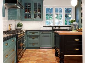 898 S Victoria, Los Angeles CA 90005