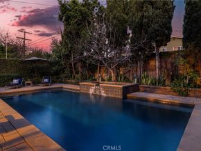 898 S Victoria, Los Angeles CA 90005