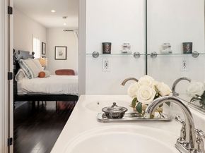 898 S Victoria, Los Angeles CA 90005