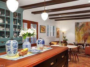 898 S Victoria, Los Angeles CA 90005