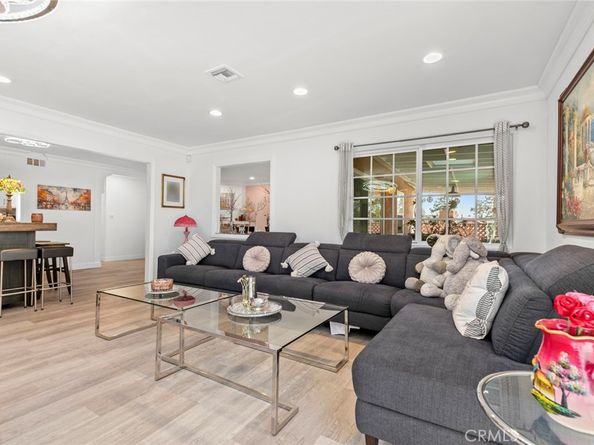 8515 Petaluma, Sun Valley CA 91352