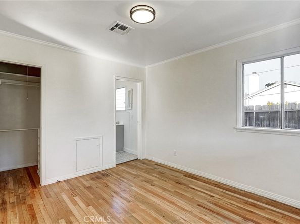 10335 Scoville Avenue, Sunland CA 91040