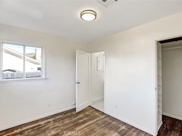 10335 Scoville Avenue, Sunland CA 91040