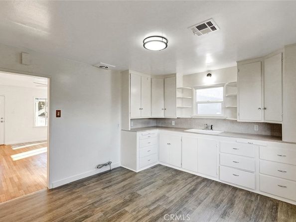 10335 Scoville Avenue, Sunland CA 91040