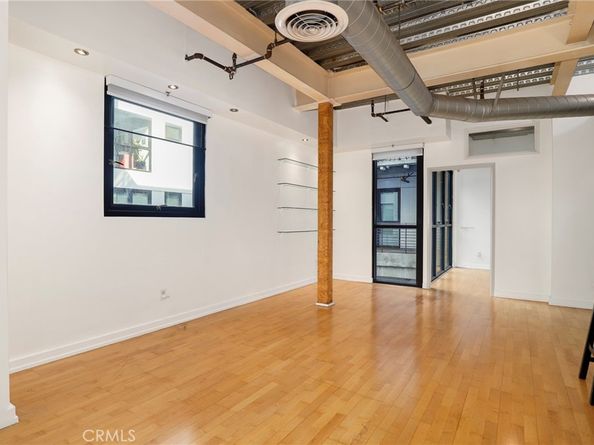 330 W 11th Street A503, Los Angeles CA 90015