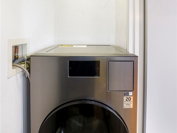 330 W 11th Street A503, Los Angeles CA 90015