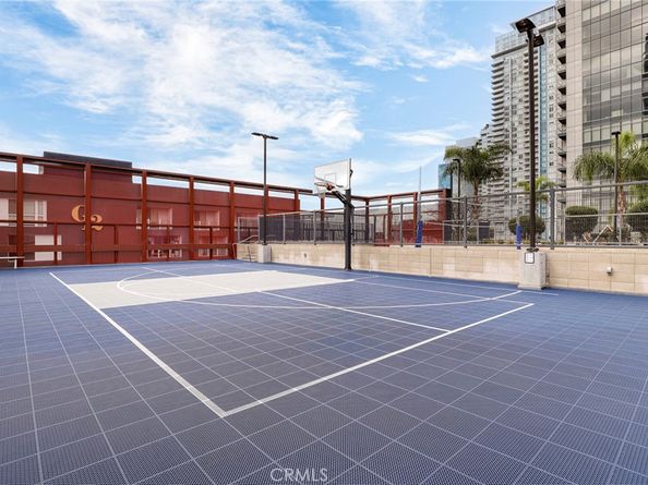 330 W 11th Street A503, Los Angeles CA 90015