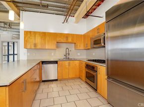 330 W 11th Street A503, Los Angeles CA 90015