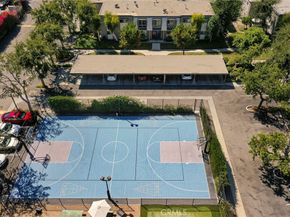 6021 Fountain Park Ln 2, Woodland Hills CA 91367