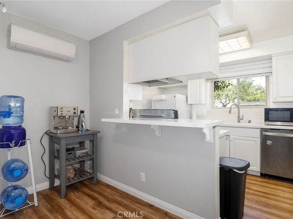 6021 Fountain Park Ln 2, Woodland Hills CA 91367