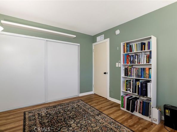 6021 Fountain Park Ln 2, Woodland Hills CA 91367