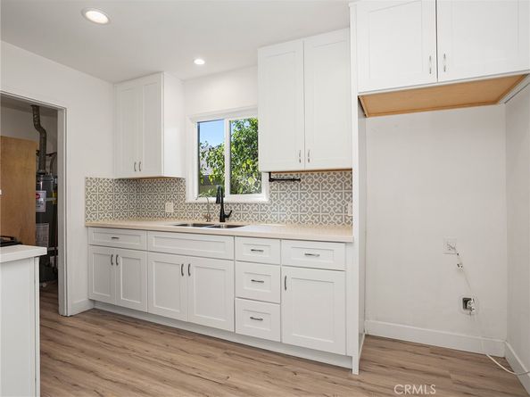 13322 Berg Street, Sylmar CA 91342