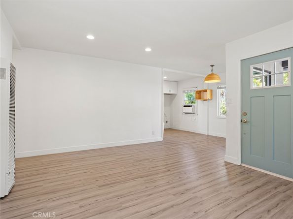 13322 Berg Street, Sylmar CA 91342