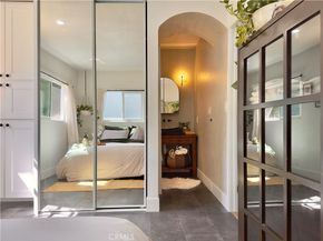 2907 S Ridgeley Drive, Los Angeles CA 90016