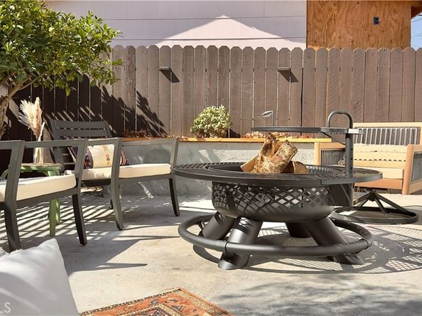 2907 S Ridgeley Drive, Los Angeles CA 90016