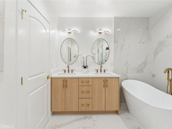 3945 S Norton Avenue, Los Angeles CA 90008