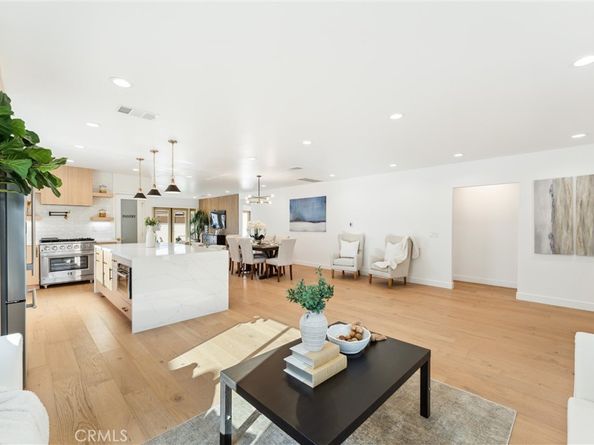 3945 S Norton Avenue, Los Angeles CA 90008