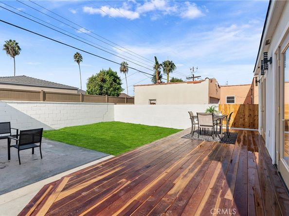 3945 S Norton Avenue, Los Angeles CA 90008