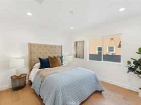 3945 S Norton Avenue, Los Angeles CA 90008