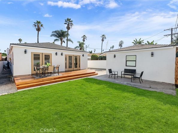 3945 S Norton Avenue, Los Angeles CA 90008