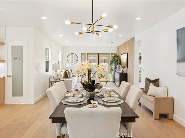 3945 S Norton Avenue, Los Angeles CA 90008