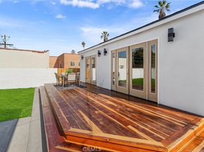 3945 S Norton Avenue, Los Angeles CA 90008