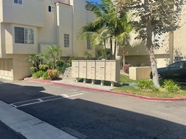 401 W 220th #18 Street, Carson CA 90745