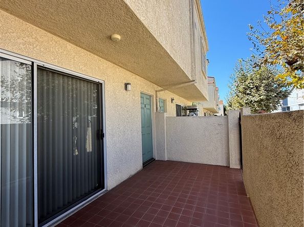 401 W 220th #18 Street, Carson CA 90745