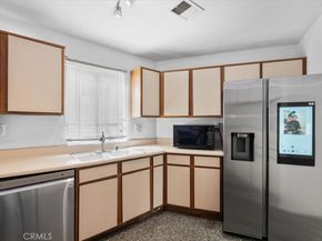 6036 Hazelhurst C, North Hollywood CA 91606