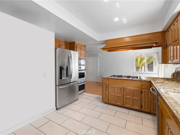 910 S Donna Beth Avenue, West Covina CA 91791