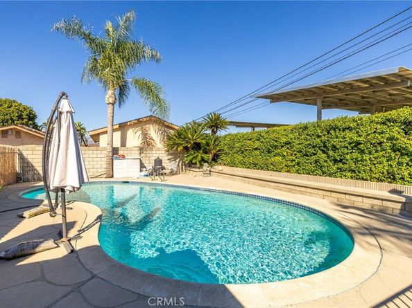 910 S Donna Beth Avenue, West Covina CA 91791