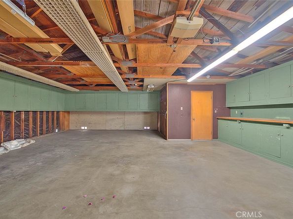 228 Greentree, Upland CA 91786