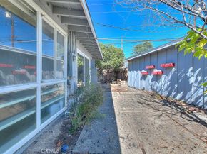 228 Greentree, Upland CA 91786