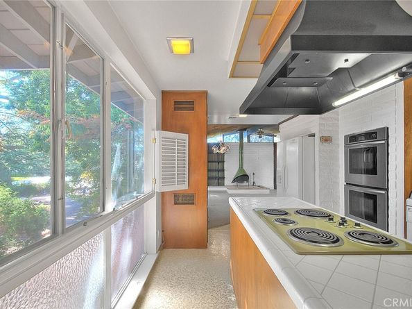 228 Greentree, Upland CA 91786