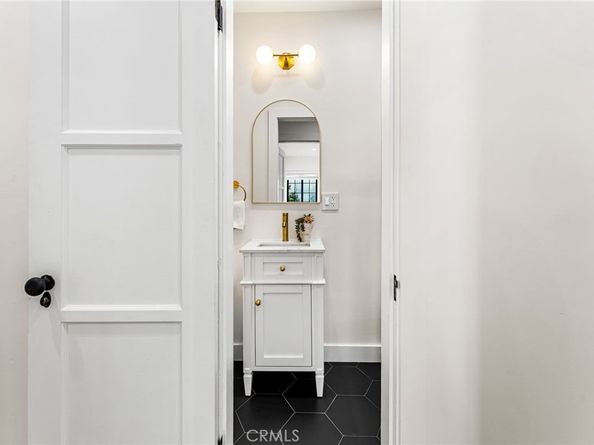 1201 Montecito Dr, Montecito Heights CA 90031