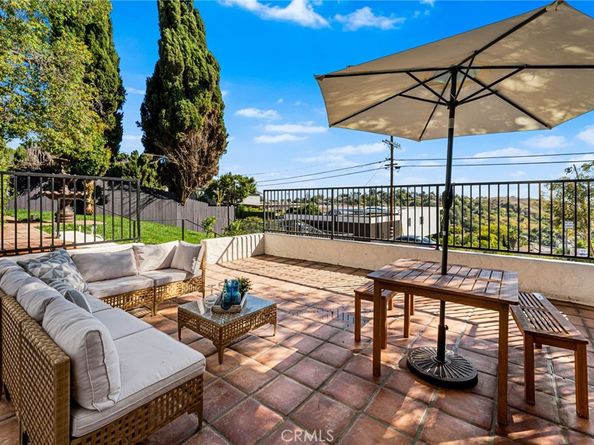 1201 Montecito Dr, Montecito Heights CA 90031