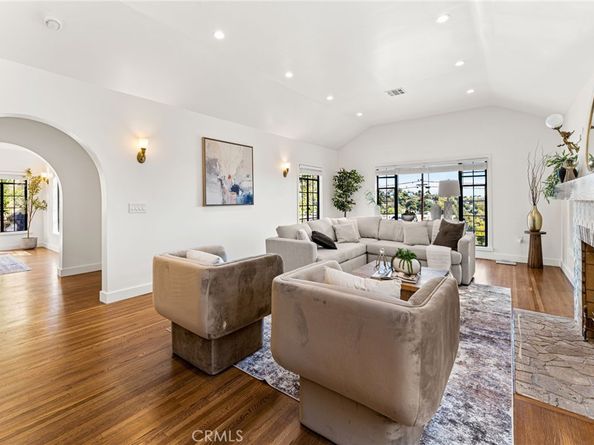 1201 Montecito Dr, Montecito Heights CA 90031