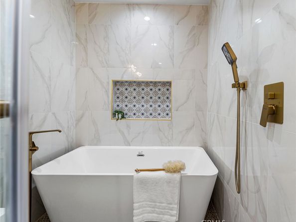 1201 Montecito Dr, Montecito Heights CA 90031