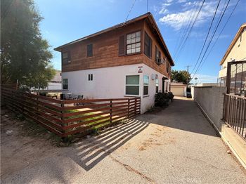 10429 Mcvine Avenue