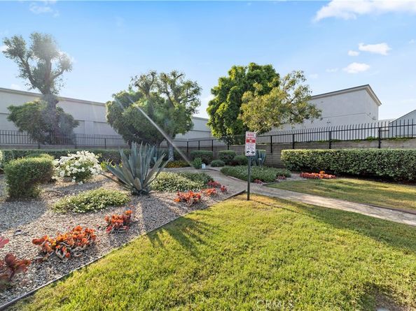 815 W Grondahl Street E, Covina CA 91722