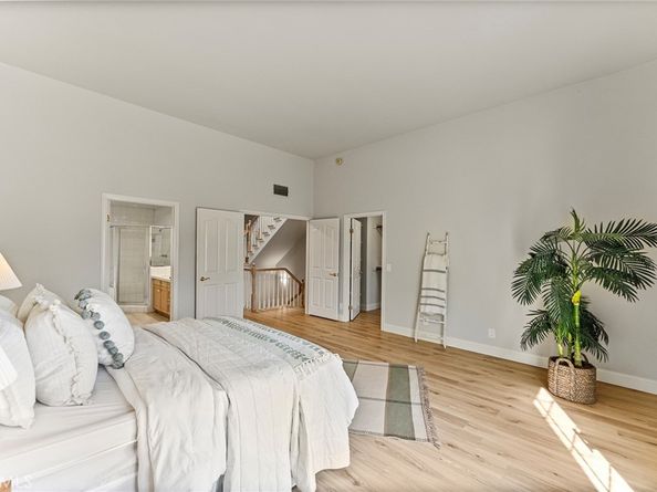 11603 Mississippi, Los Angeles CA 90025