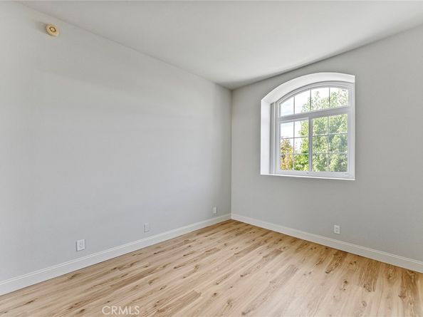 11603 Mississippi, Los Angeles CA 90025