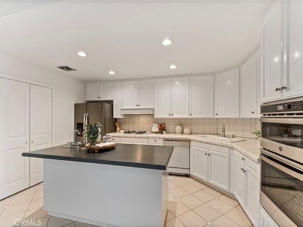 11603 Mississippi, Los Angeles CA 90025