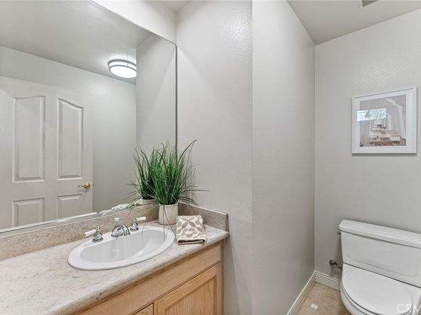 11603 Mississippi, Los Angeles CA 90025