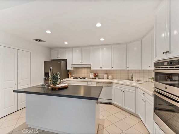 11603 Mississippi, Los Angeles CA 90025