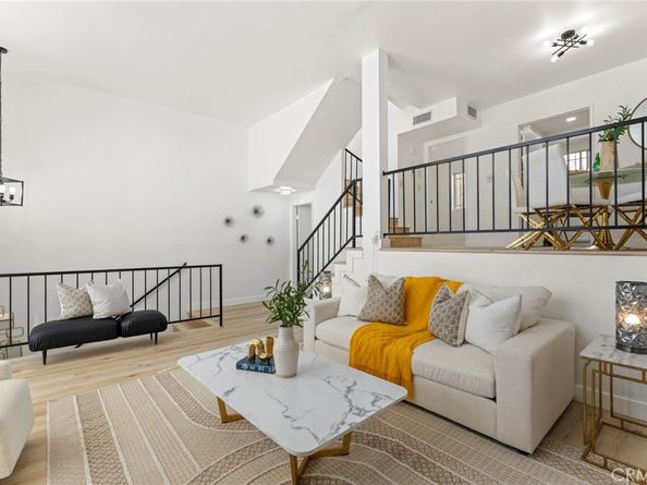 925 W College, Los Angeles CA 90012