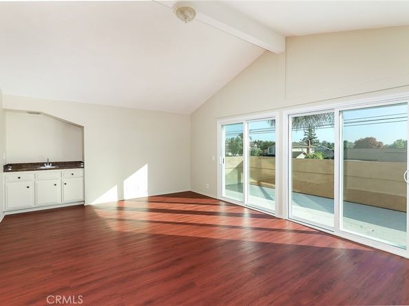 2167 Baseline Road, La Verne CA 91750