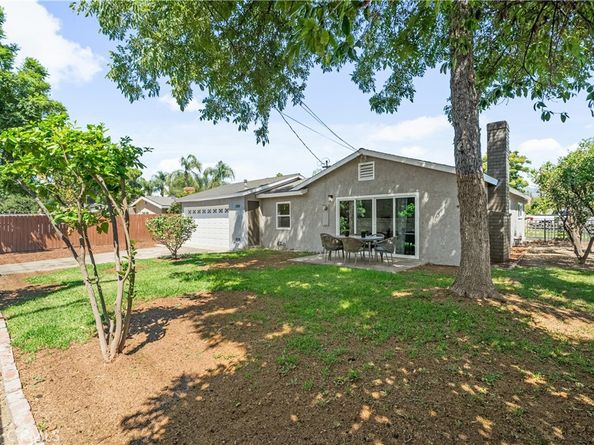 1064 E La Verne Avenue, Pomona CA 91767