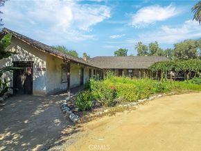 464 W Columbia Avenue, Pomona CA 91768